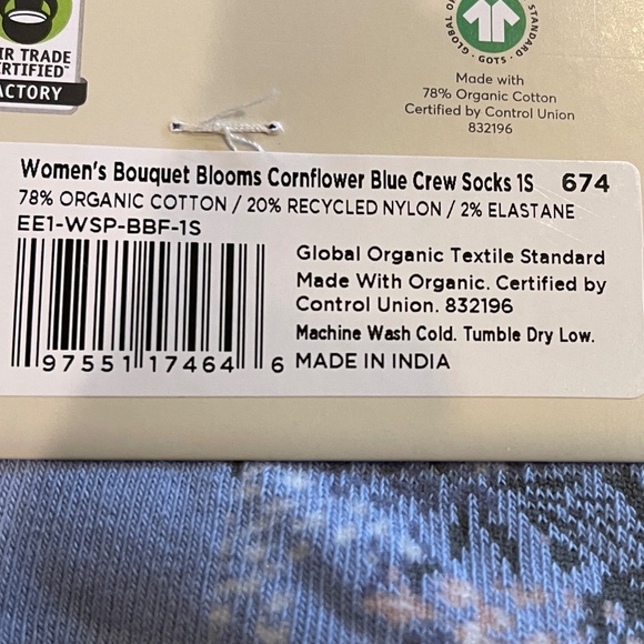 Pact Bouquet Blooms Cornflower Blue Premium Crew SocksTwo Pair NWT! Retail: $24 - Picture 9 of 9